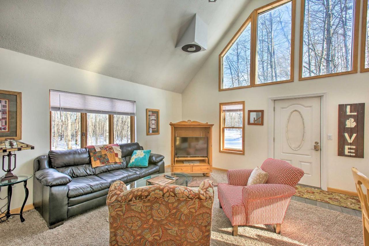 Lakes Of The North Home On Snowmobile And Atv Trail! Mancelona エクステリア 写真