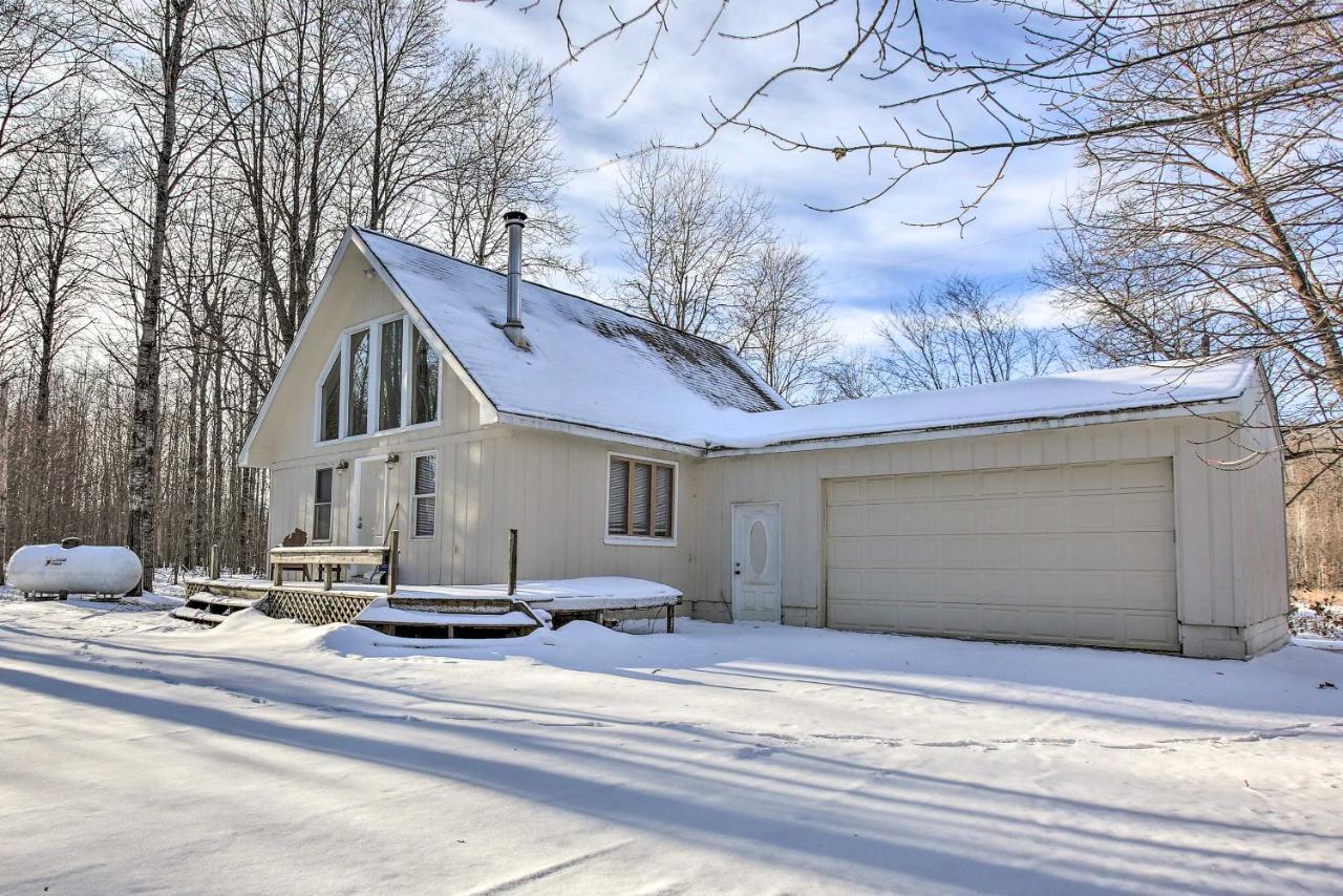 Lakes Of The North Home On Snowmobile And Atv Trail! Mancelona エクステリア 写真